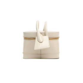 JACQUEMUS 
