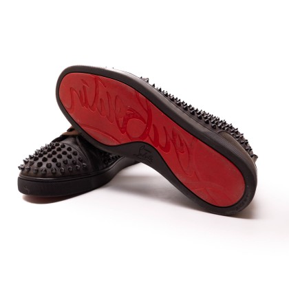 LOUBOUTIN 