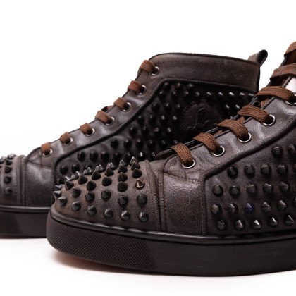 LOUBOUTIN 