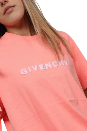 GIVENCHY 