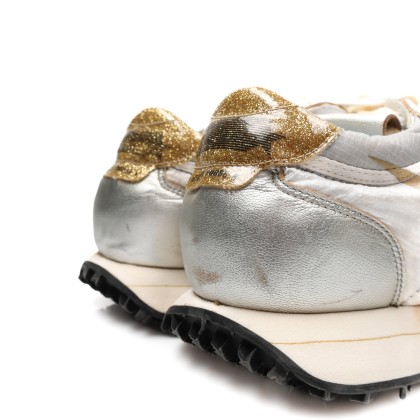 GOLDEN GOOSE 