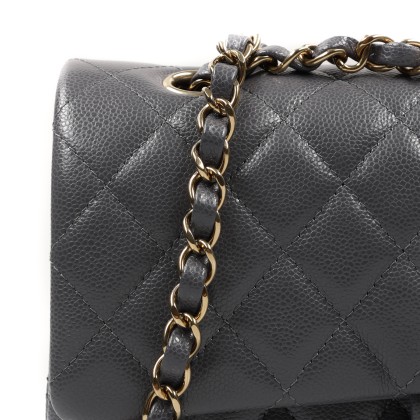 CHANEL CLASSIC DOUBLE FLAP 