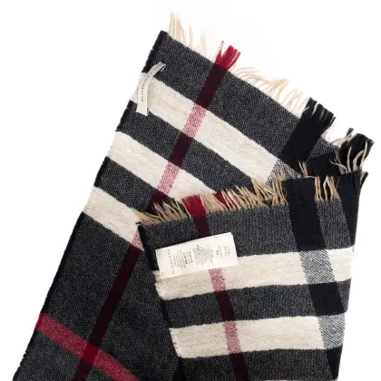 BURBERRY BUFANDA 