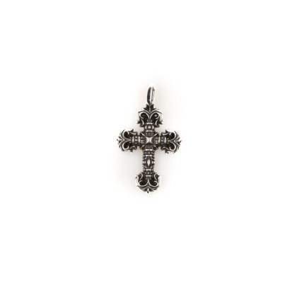 CHROME HEARTS FILIGREE CROSS PENDANT