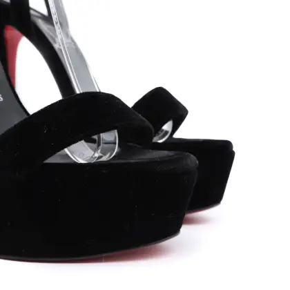 LOUBOUTIN 
