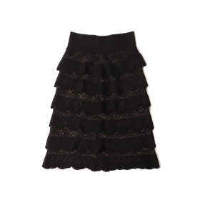 FERRAGAMO TALLA: XL
TOP: 48CM ANCHO X 56CM LARGO
FALDA: 36CM ANCHO X 68CM LARGO